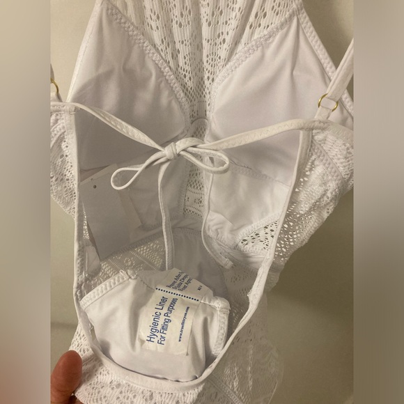 NEVER WORN WITH TAGS!! Becca by Rebecca Virtue- Makayla High Neck One Piece 🩱👙✨ - Picture 7 of 7